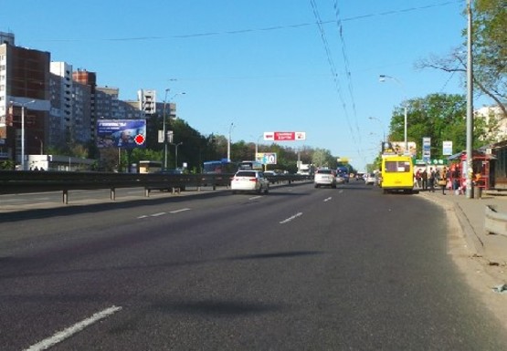 Фото рекламної площини за адресою Глушкова Академика пр., 31А