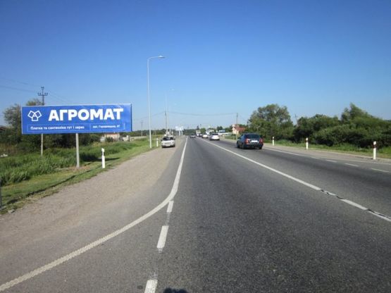 Фото рекламної площини за адресою М-06, Пасіки-Зубрецькі, 300 м до  Леокераміка, гот.КОПА