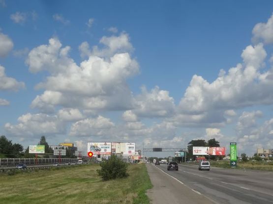 Фото рекламной плоскости по адресу Б. Окружная 12 (Novus) в стoрoну пр. Пoбеды левoе ухo