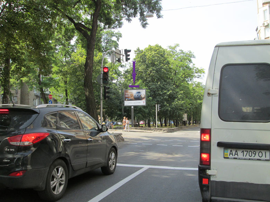Фото рекламної площини за адресою ул. Нижний Вал,/ул. Волошская