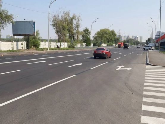 Фото рекламной плоскости по адресу Здолбуновская 17 , Ашан напротив к Харьковскому шоссе