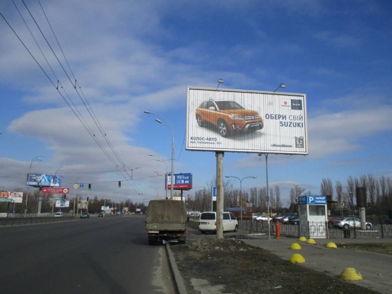 Фото рекламной плоскости по адресу Глушкова проспект, 9