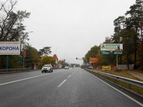 Фото рекламной плоскости по адресу смт. Гостомель, траса М-07 Київ-Ковель, км 21+650 право