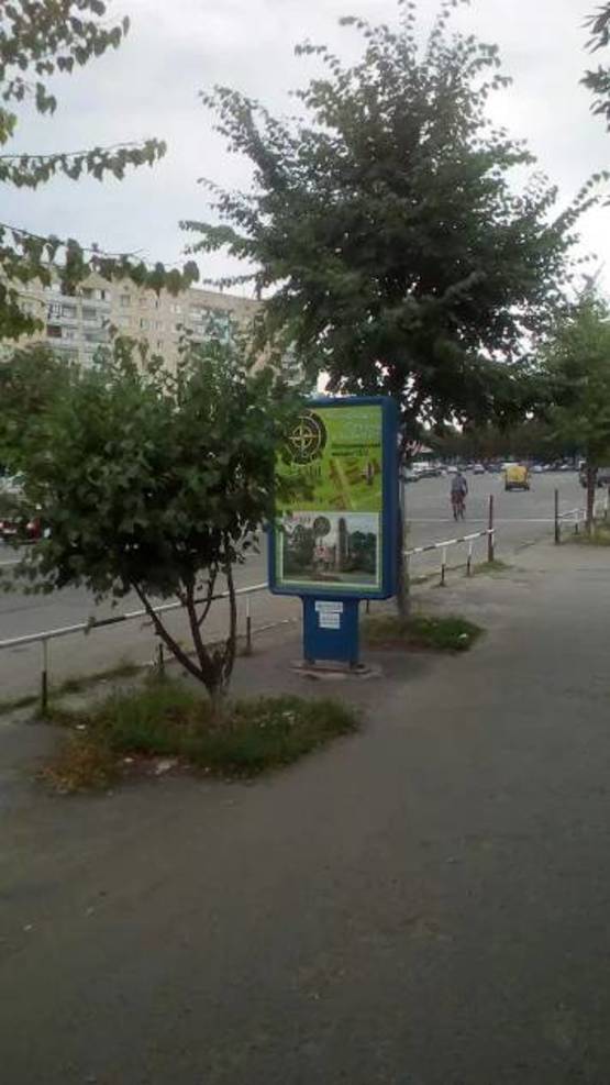 Фото рекламної площини за адресою проспект Володимирський 28  (конструкція №2)_