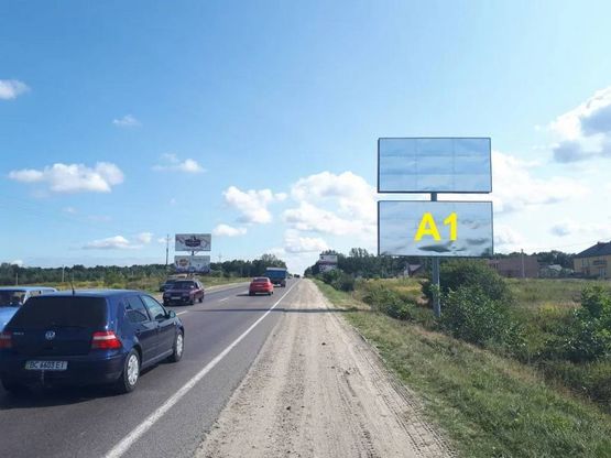 Фото рекламної площини за адресою Об'їзна М-10, З.О. м. Львова, Рудно 3 км, в сторону Епіцентра (нижній)