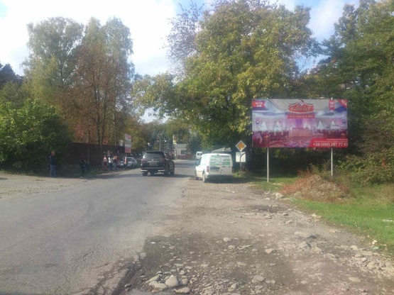 Фото рекламной плоскости по адресу с. Нересниця, в'їзд