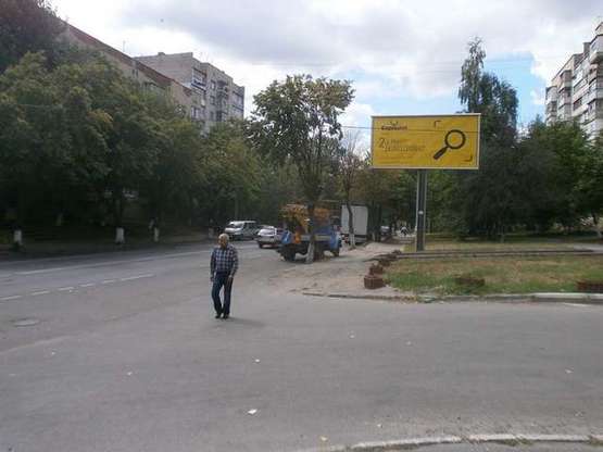 Фото рекламной плоскости по адресу 50-річчя Перемоги бульв., 36 (ринок "Світанок")