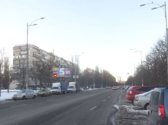 Фото рекламной плоскости по адресу вул. Р. Ролана, 3 ріг просп. Л. Курбаса от Окружной