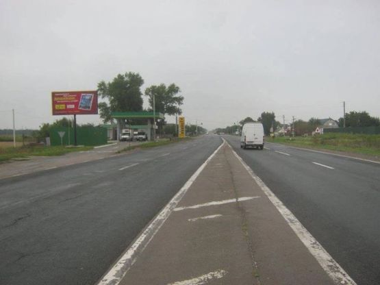 Фото рекламной плоскости по адресу Киев-Чернигов (Скибин) на територии АЗС в Киев