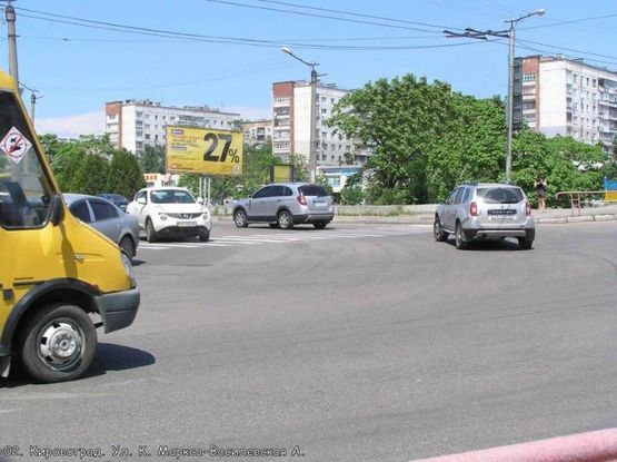 Фото рекламної площини за адресою Ул.Б. Перспективная /Василевская