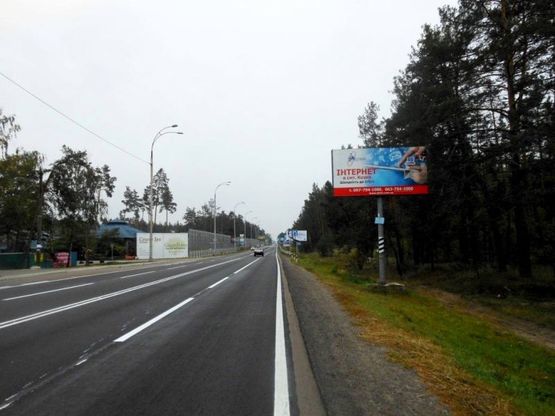 Фото рекламной плоскости по адресу Конча-Заспа, траса Р-02, км 29+000 право, котедж. містечко "РОМАНОВО", комплекс "Сезони SPA", ресторан "Giardino", супермаркет "Wine Time"