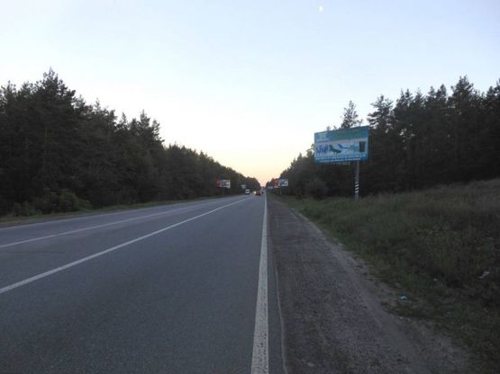 Фото рекламной плоскости по адресу Конча-Заспа, траса Р-02, км 34+600 право, поворот на с. Рудики, с. Плюти