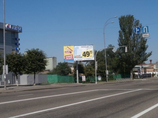 Фото рекламной плоскости по адресу Новоконстантиновская ул. / пер. Гаваньский