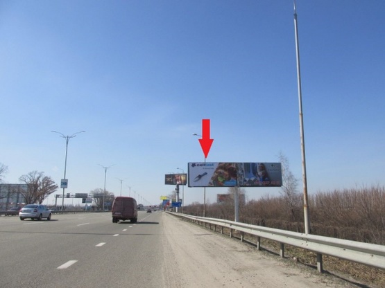 Фото рекламної площини за адресою Бориспольская трасса в г.Киев (32+900, 200м. от заправки Shell), левая