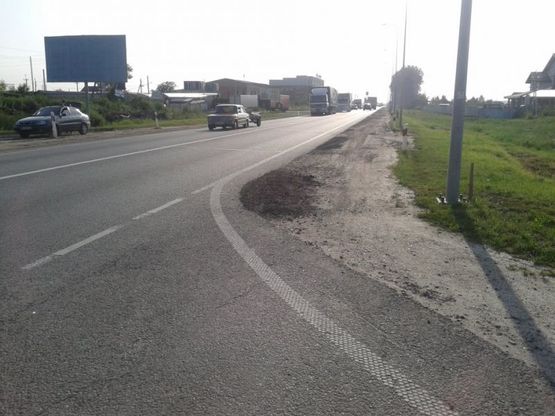 Фото рекламної площини за адресою М-06, Пасіки-Зубрецькі, Дім ліпнини, Леокераміка