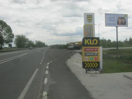 Фото рекламної площини за адресою Киев-Ковель (Варшавка) 44+400, Микуличи слева в Киев