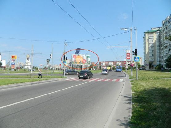 Фото рекламной плоскости по адресу Червоної Калини - Давидовича, (до Арсену) супермаркет ВАМ-СІЛЬПО