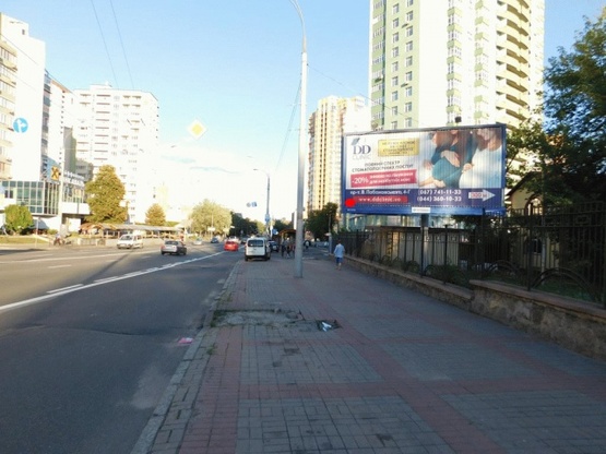 Фото рекламной плоскости по адресу Краснозвездный пр-т 2, 200 м до Севастопольской пл., в центр