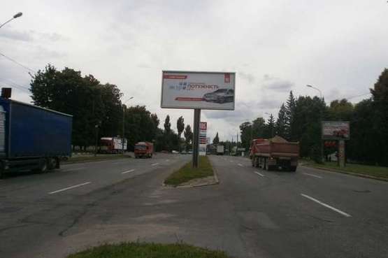 Фото рекламной плоскости по адресу Київська вул. (в'їзд в місто з боку Києва)