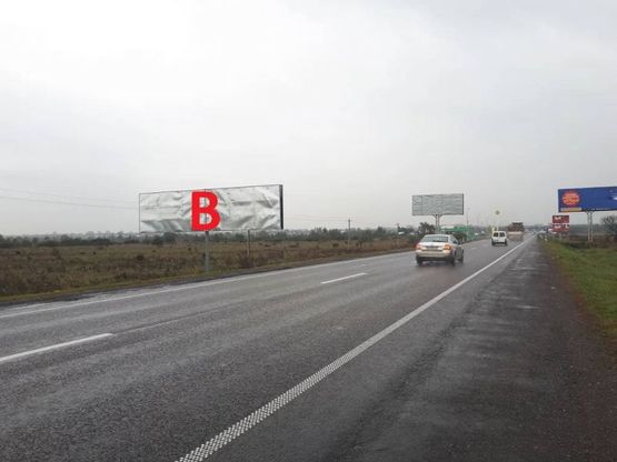 Фото рекламної площини за адресою Об'їзна М-06, Київ-Чоп, на виїзді з с.Малі Підліски в сторону Львова 3