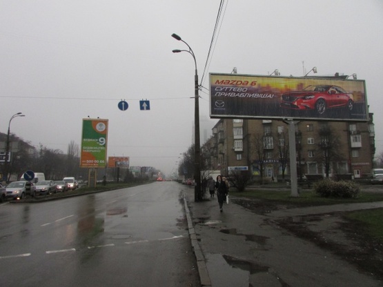 Фото рекламной плоскости по адресу Дегтяревская, 55,(М) "Берестейская"