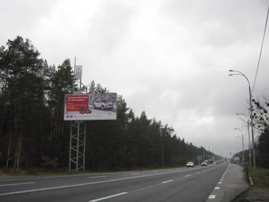 Фото рекламної площини за адресою Столичне шосе, 26 км + 200 м вправо (перед поворотом на с-й "Жовтень" в сторону Конча-Заспи)