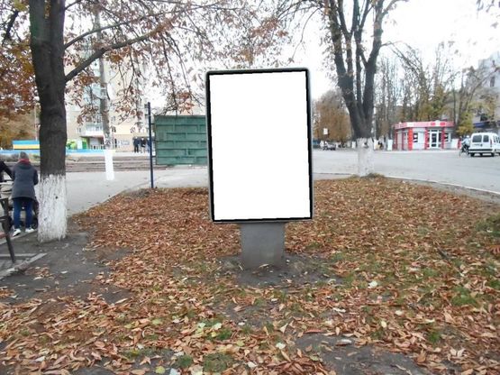 Фото рекламной плоскости по адресу г.Фастов,  ул. Соборная, Торговый центр Фастов Сити, м-н Фора,