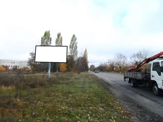 Фото рекламной плоскости по адресу г.Фастов, Кольцевая дорога, ЖД станция Фастов-2, возле заправки АГНКС УкрАвтоГаз