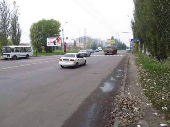 Фото рекламной плоскости по адресу 30-річчя Перемоги вул. - Олени Теліги вул. (Конєва вул.)