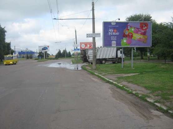 Фото рекламной плоскости по адресу Сумгаїтська вул., 30