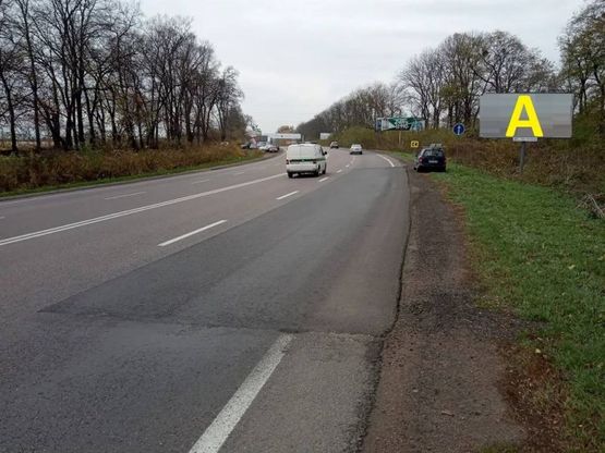 Фото рекламной плоскости по адресу Н-17 Під'їзд до м.Львів, перед Дублянами в сторону Львова