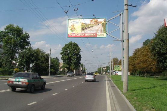 Фото рекламной плоскости по адресу Кульпарківська вул., 95 (в центр)