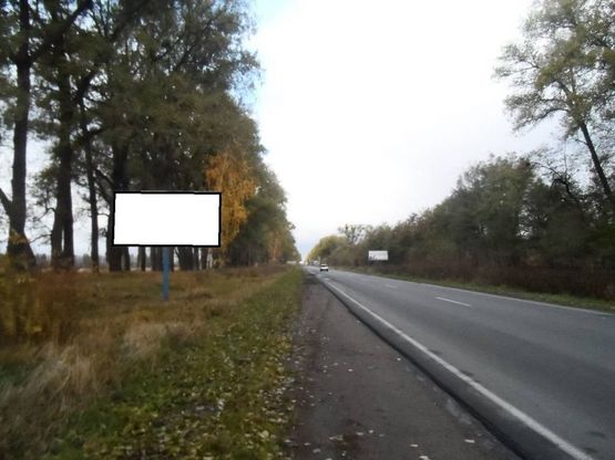 Фото рекламної площини за адресою г.Фастов,  ул.Якубовского, выезд, въезд на Киев