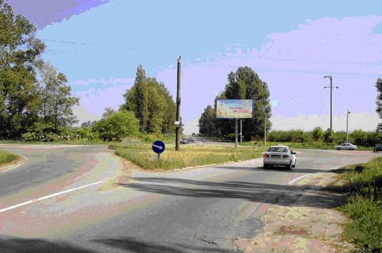 Фото рекламной плоскости по адресу перекресток ул. Якубовского и Окружной дороги,  (клумба) направление от Белой Церкви