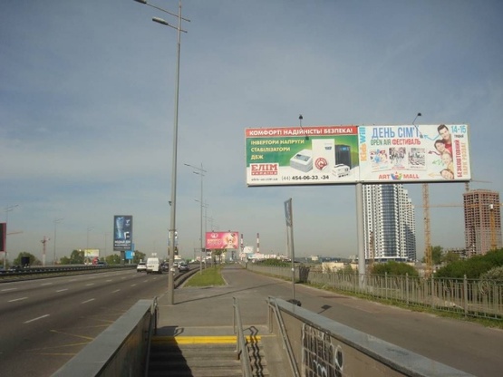 Фото рекламної площини за адресою Бажана проспект, Южный мост(ст. М"Славутич")
