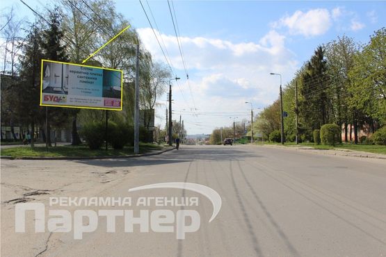 Фото рекламної площини за адресою Л. Українки