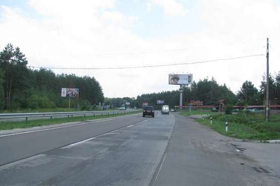 Фото рекламної площини за адресою Київ - Обухів, 14км + 700м від Києва (в напр. Обухова)