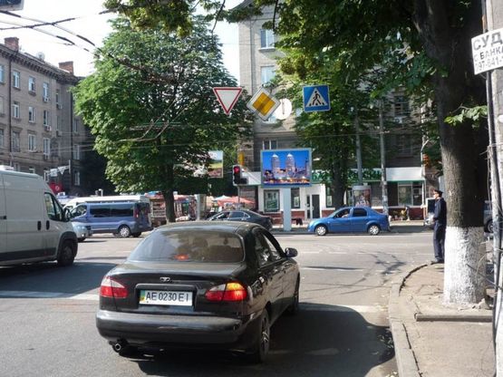 Фото рекламной плоскости по адресу s063А6,просп. О. Поля (Кірова) - вул. Титова, 13 (магазин Єва)