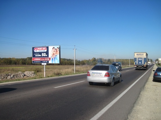 Фото рекламной плоскости по адресу Кольцевая дорога, км 8+500 ,Транспортная компания "Транс сервис 1", АЗС "Шелл"