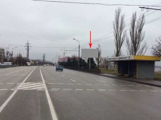 Фото рекламной плоскости по адресу 017А,вул. Набережна Заводська, 9Б (через дорогу від МК "Меблі Прогрес" з центру на світлофорі)