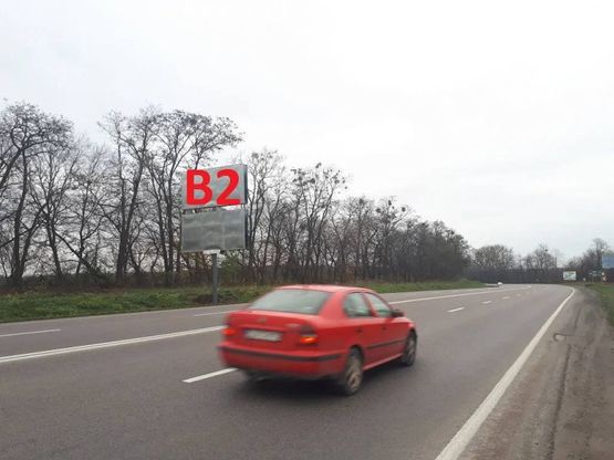 Фото рекламної площини за адресою Обїздна Н-17, Підїзд до м.Львова, виїзд зі Львова в сторону гот. Древній Град (верхній) 2