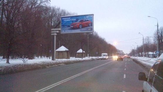 Фото рекламной плоскости по адресу вул.Хмельницьке шосе (біля Лісопарку)
