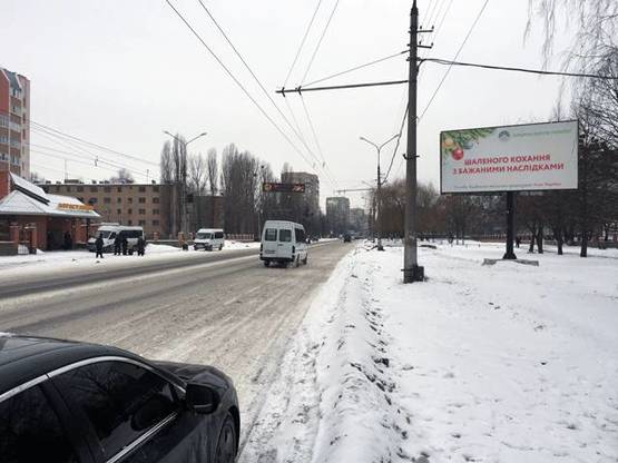 Фото рекламной плоскости по адресу вул. Леваневського, біля зуп. "Узинська"