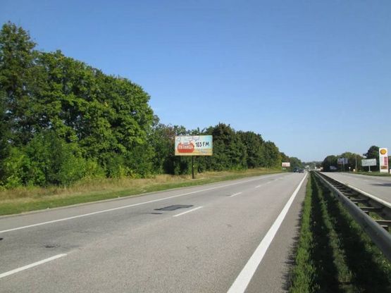 Фото рекламної площини за адресою Киев-Харьков км 466+870 в Харьков 6 км