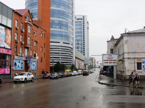 Фото рекламной плоскости по адресу 022А3,вул. Коцюбинського, 2 (навпроти ТЦ "Новий центр" при заїзді на Новий міст)