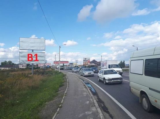 Фото рекламной плоскости по адресу Об'їзна М-10 З. О. м. Львова, Кільцева розв'язка від вул. Городоцької в напрямку до Автосалону Honda, Епіцентру, Метро (нижній)
