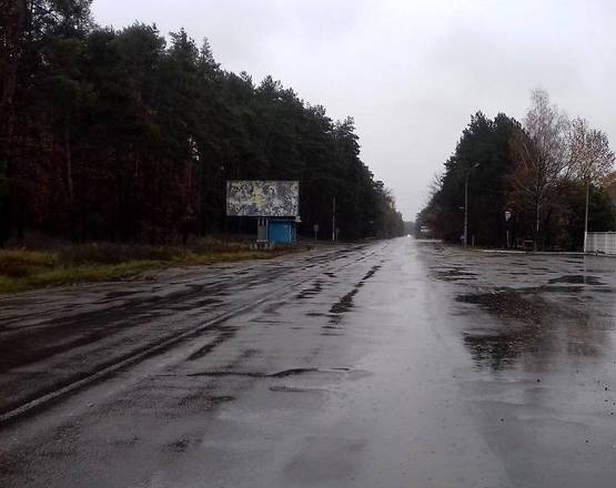 Фото рекламной плоскости по адресу м. Обухів, вул.Промислова, 16, на зупинці, навпроти логістичного комплексу Rhenus Logistics