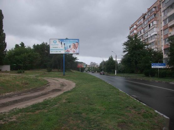 Фото рекламной плоскости по адресу м. Українка, вул. Київська-Будівельників,8