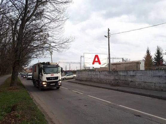 Фото рекламной плоскости по адресу вул. Шевченка, 139 (в сторону центру)