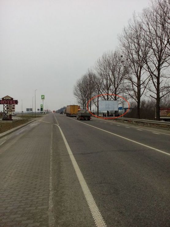 Фото рекламной плоскости по адресу Кільцева дорога, ( маг. Леокераміка, з-ка Окко) до стадіону Арена-Львів,  (Пасіки-Зубрицьки)